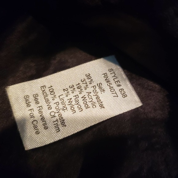 CAbi Single Button Tweed Blazer - 8 - Picture 6 of 7